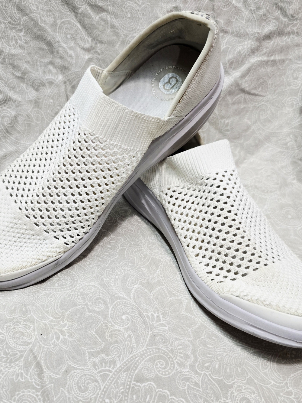 Bzees Charlie White Knit Slip On Sneakers Washable Women's Size 10M Comfort